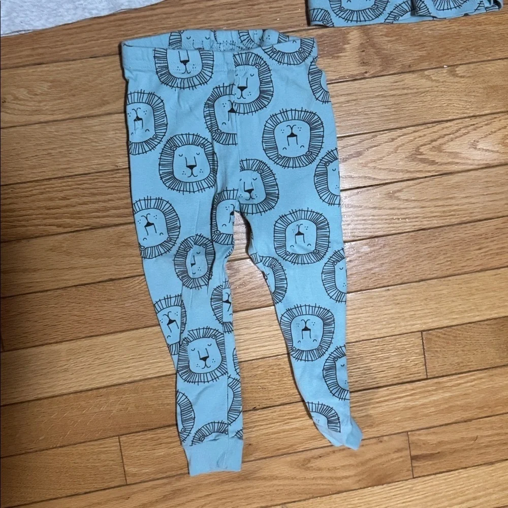 Kids Blue Lion Print Pajama Set